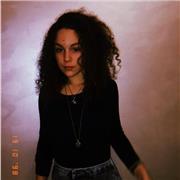 Studentessa diplomata al liceo classico con 93/100, attualmente iscritta all’università offre ripetizioni di latino per tutti i livelli ONLINE